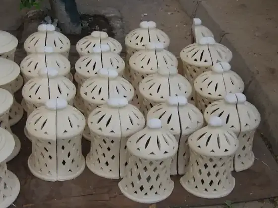 White clay lanterns in a batch